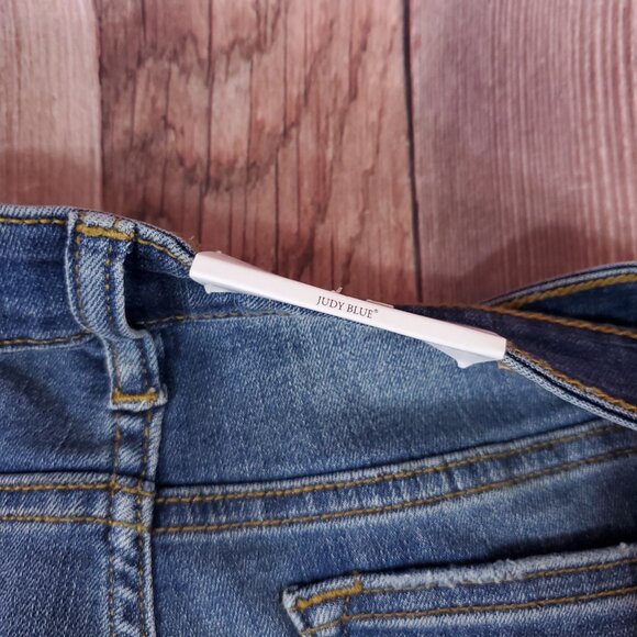 NWT Judy Blue Womens Size 9/29 Relaxed Fit Distressed Denim Jeans JB8271DK - Picture 10 of 16